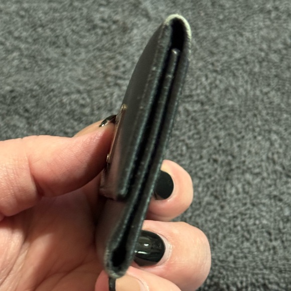 EUC PRADA 6-KEY CASE - Picture 4 of 5